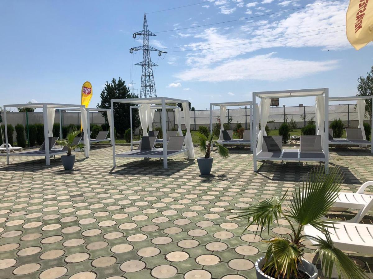 Hotel Daly Плоешти Экстерьер фото