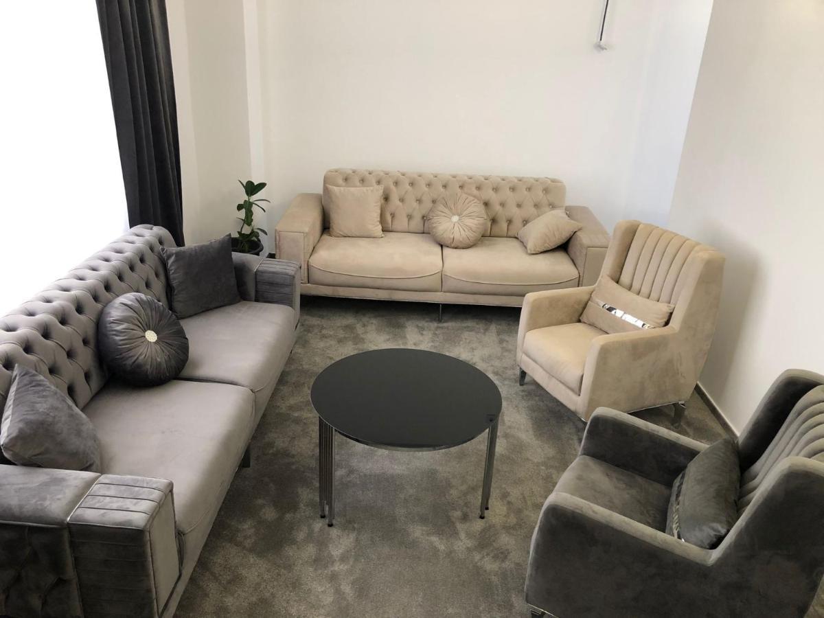 Hotel Daly Плоешти Экстерьер фото